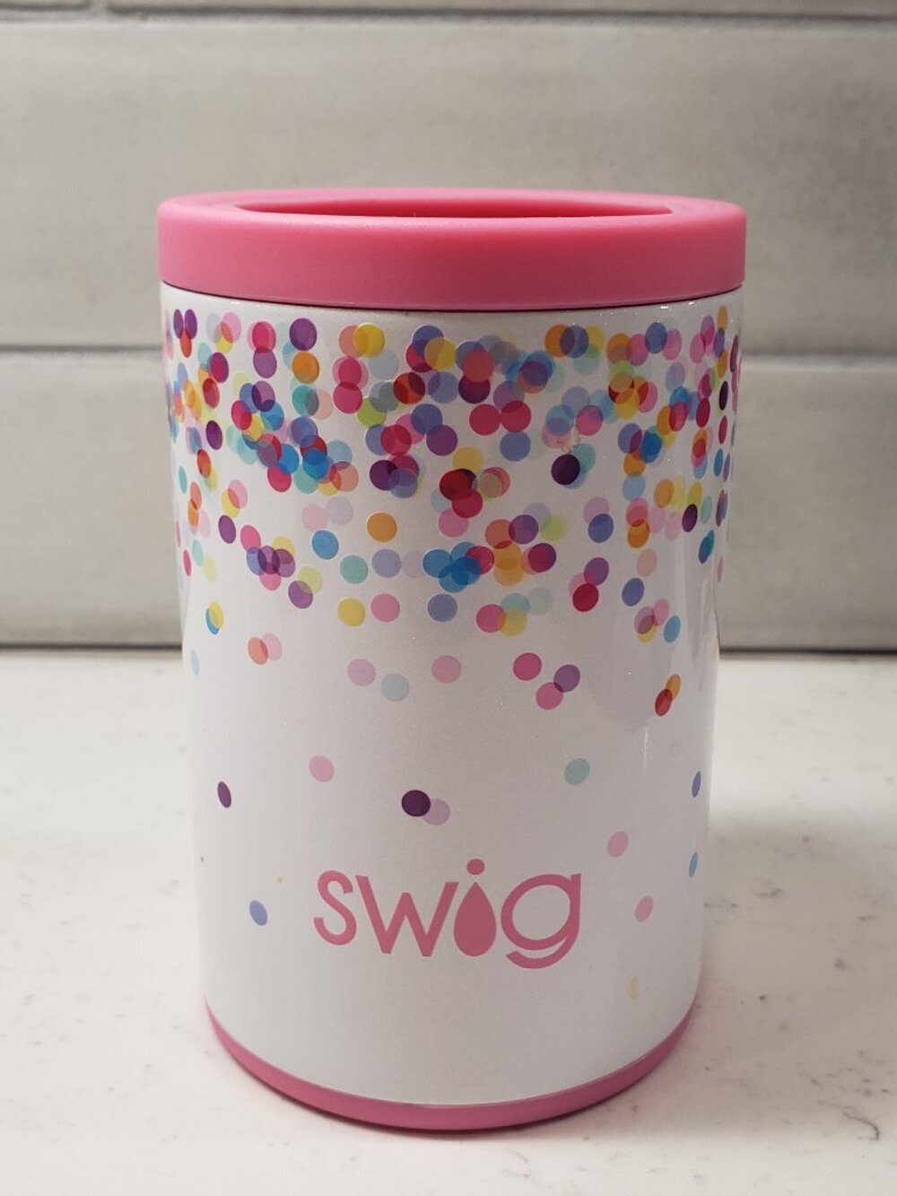 NEW- Swig Life Skinny Can Cooler